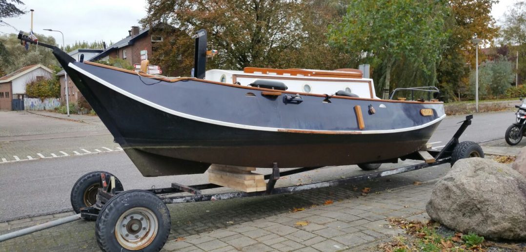 De betreffende boot (foto: Politie Alphen aan den Rijn)